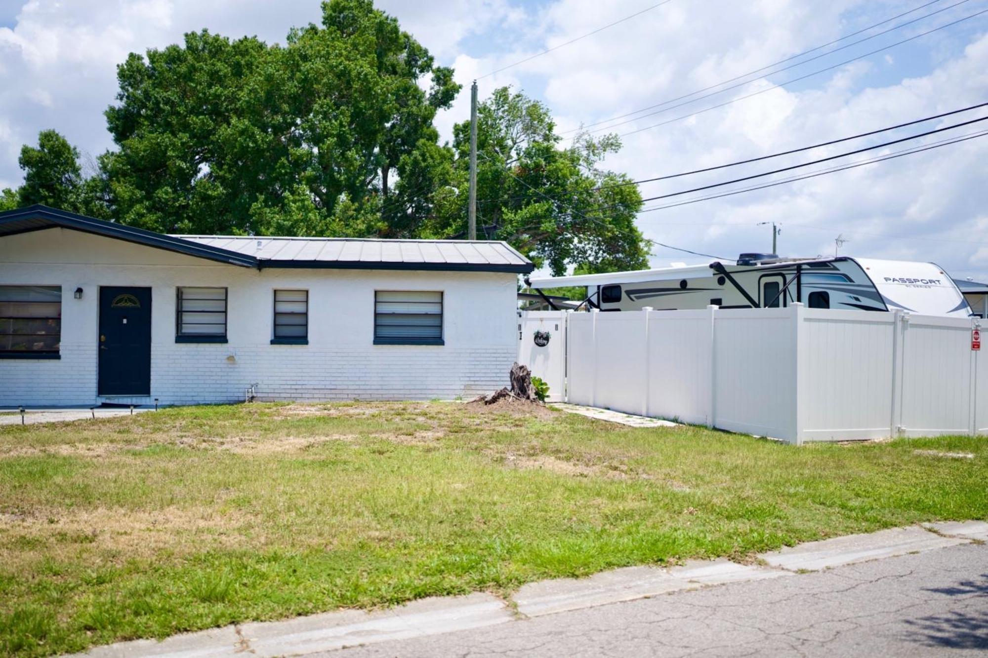 Stunning Modern Home In Tampa With Pool - Just 5 Minutes From Airport! Esterno foto
