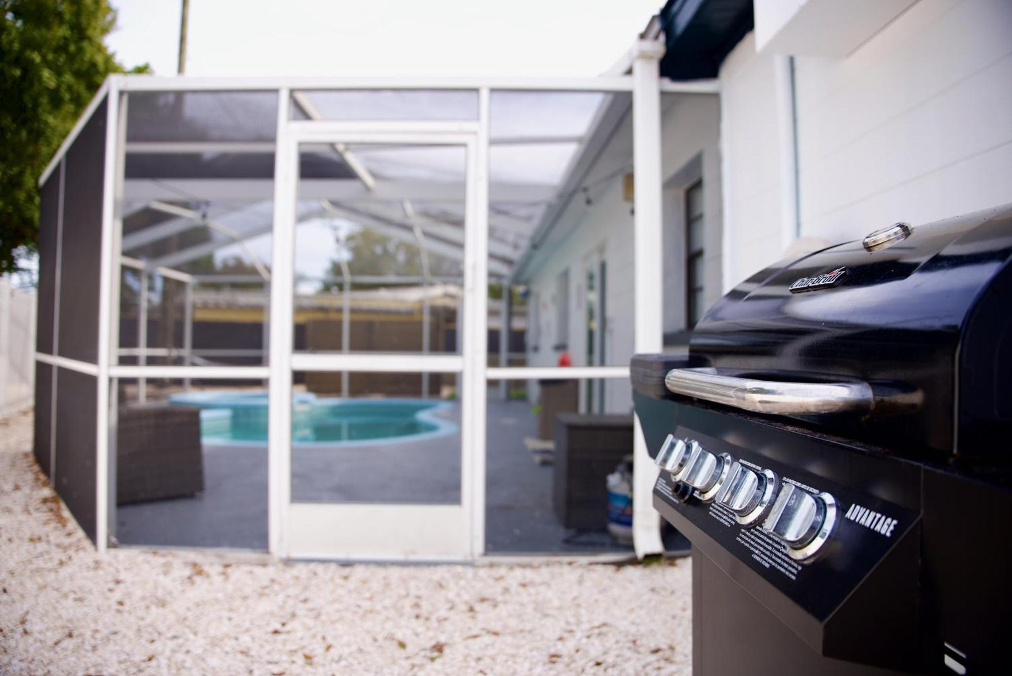Stunning Modern Home In Tampa With Pool - Just 5 Minutes From Airport! Esterno foto