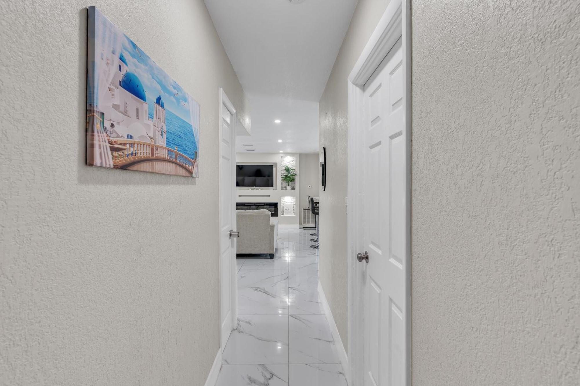 Stunning Modern Home In Tampa With Pool - Just 5 Minutes From Airport! Esterno foto